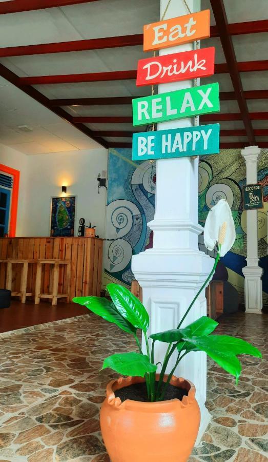 ديكويلاّ تين Vitamin Sea Hostel Inn المظهر الخارجي الصورة